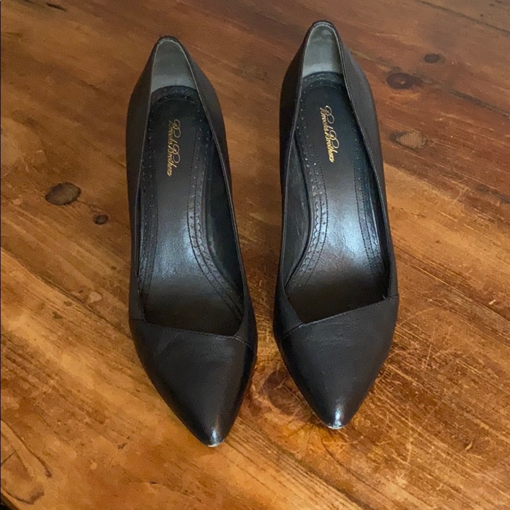 Matte Black Brooks Brothers 3in Leather Pumps